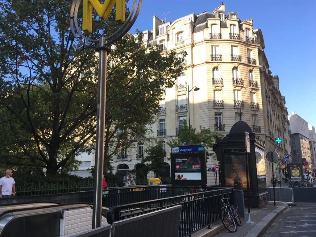 Location Commerce 55 m² - Photo 1