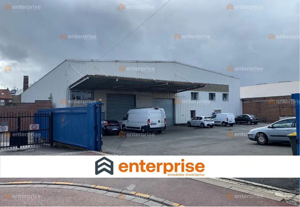 Vente Entrepôt 1 500 m² - Photo 1