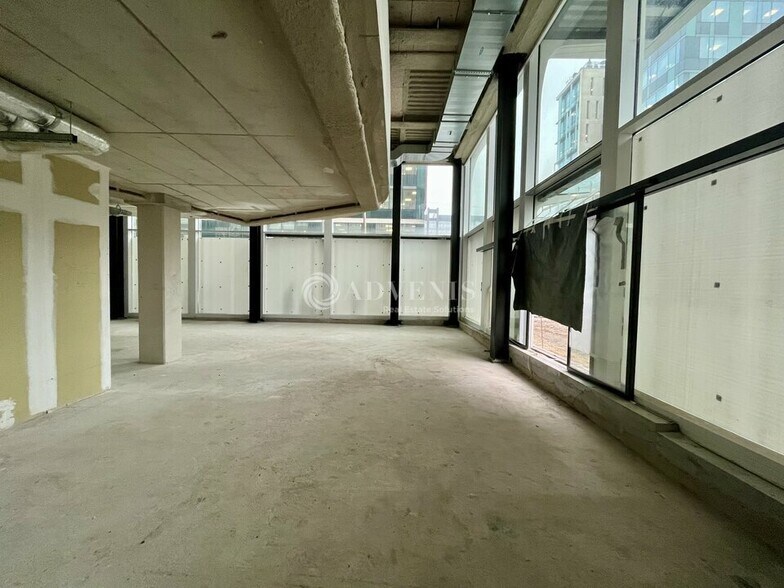 2026 Boulevard De La Défense, Nanterre to rent - Building Photo - Image 2 of 12