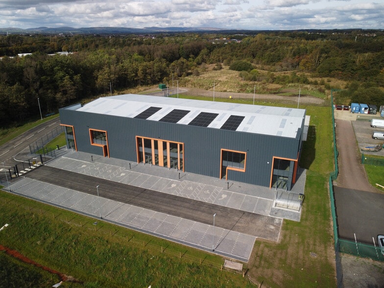 4A Riverside Way, Irvine to rent - Building Photo - Image 1 of 13