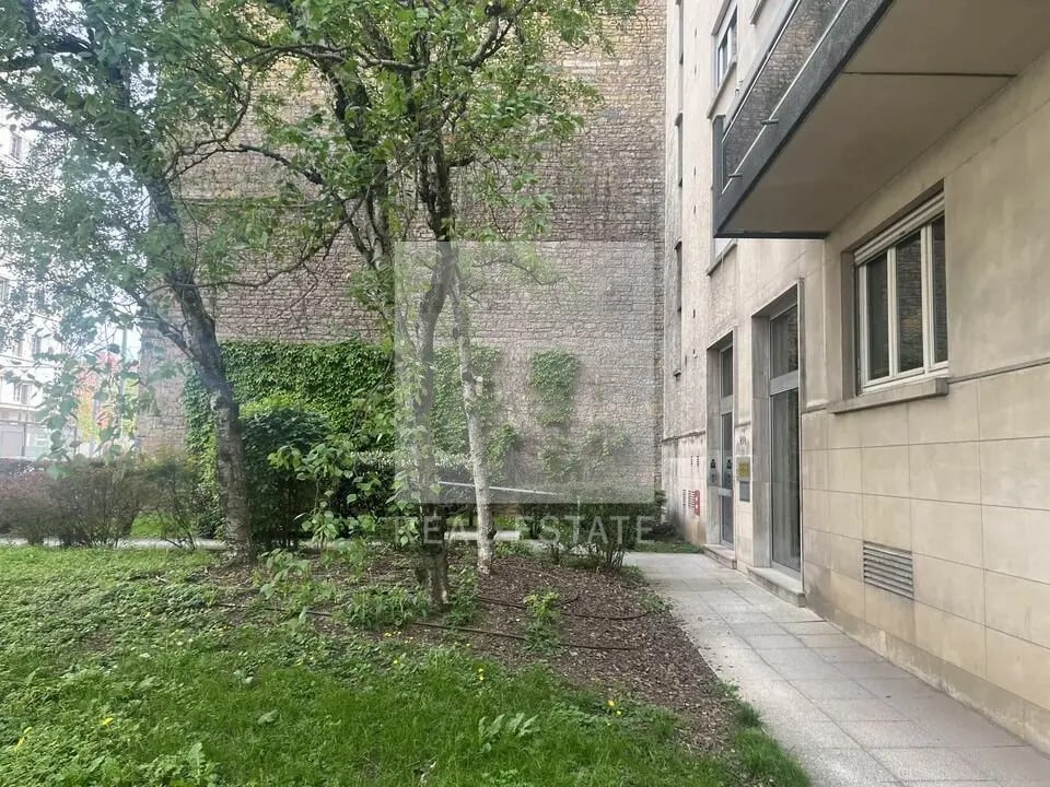 Location Bureaux 44 m² - Photo 1