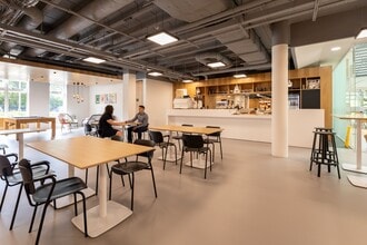 Brunel Way, Slough to rent Interior Photo- Image 2 of 10