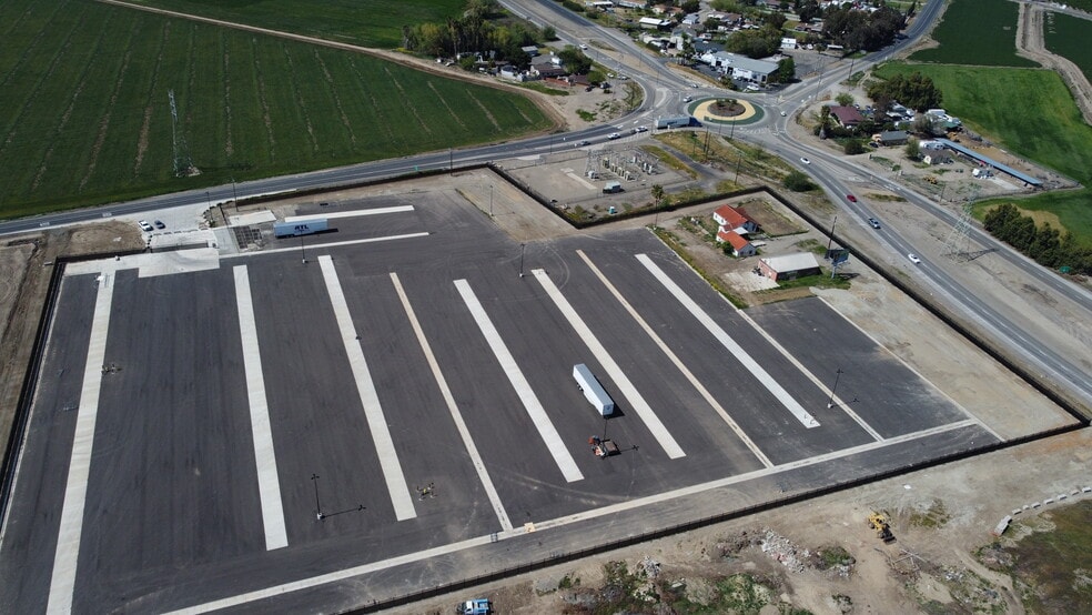 22700 Kasson Rd, Tracy, CA to rent - Building Photo - Image 2 of 22