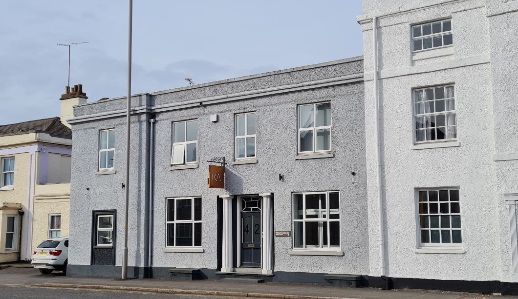 42 New Rd, Stourbridge for sale Primary Photo- Image 1 of 1