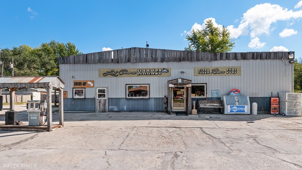 114 S Prairie St, Russell, IA for sale - Building Photo - Image 3 of 35