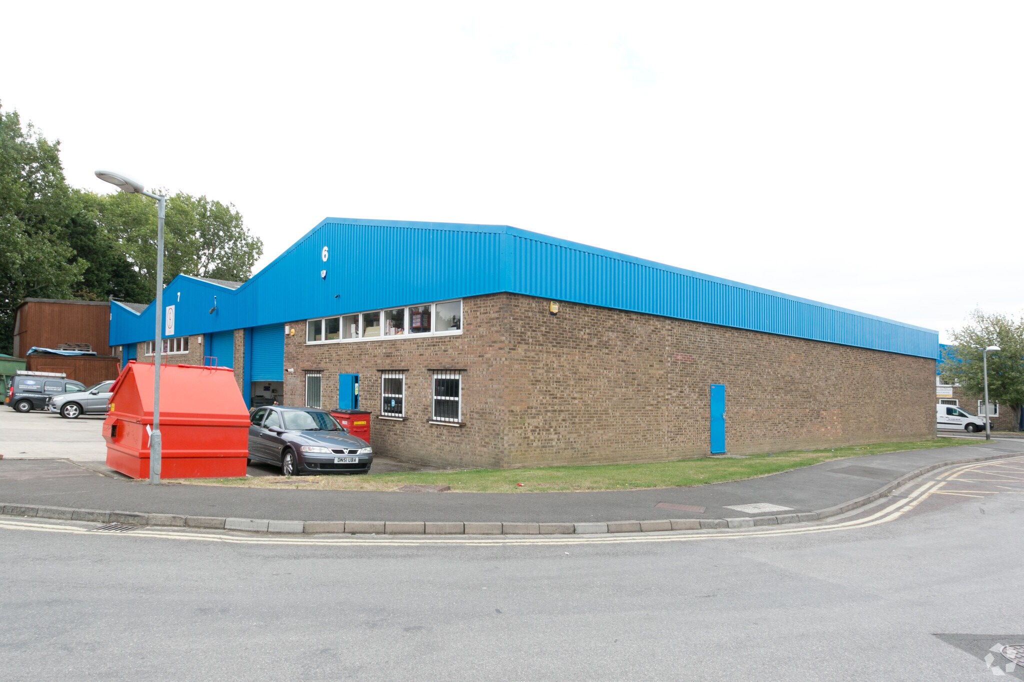 Headlands Trading Estate, Swindon for sale Primary Photo- Image 1 of 1