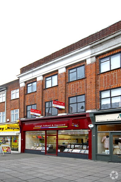 83 Chase Side, London to rent - Primary Photo - Image 1 of 3