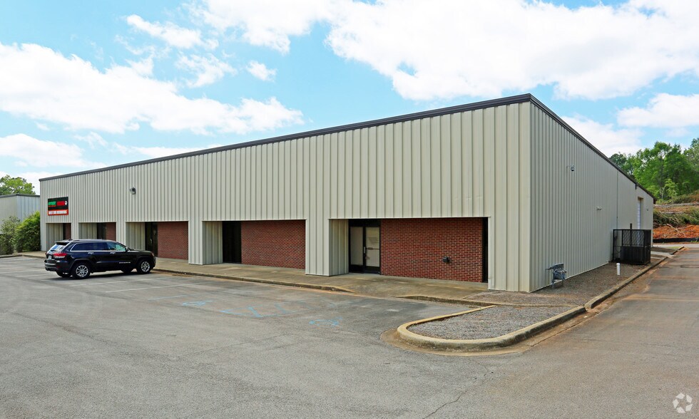 120 Industrial Dr, Birmingham, AL for rent - Primary Photo - Image 2 of 4