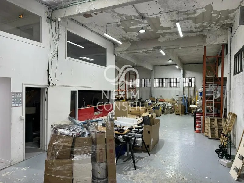 Industrial in La Courneuve to rent Interior Photo- Image 1 of 12