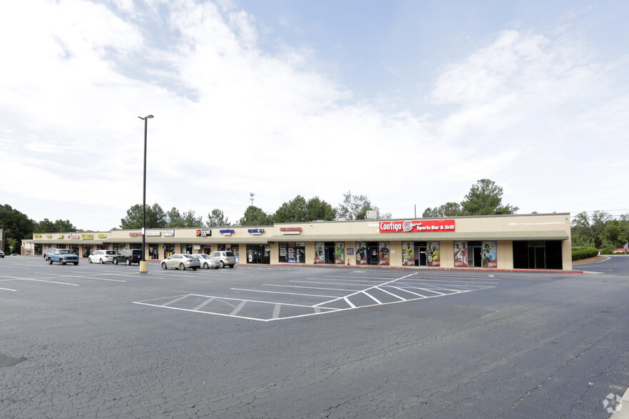 1241 Indian Trail Rd, Norcross, GA for rent - Primary Photo - Image 1 of 4