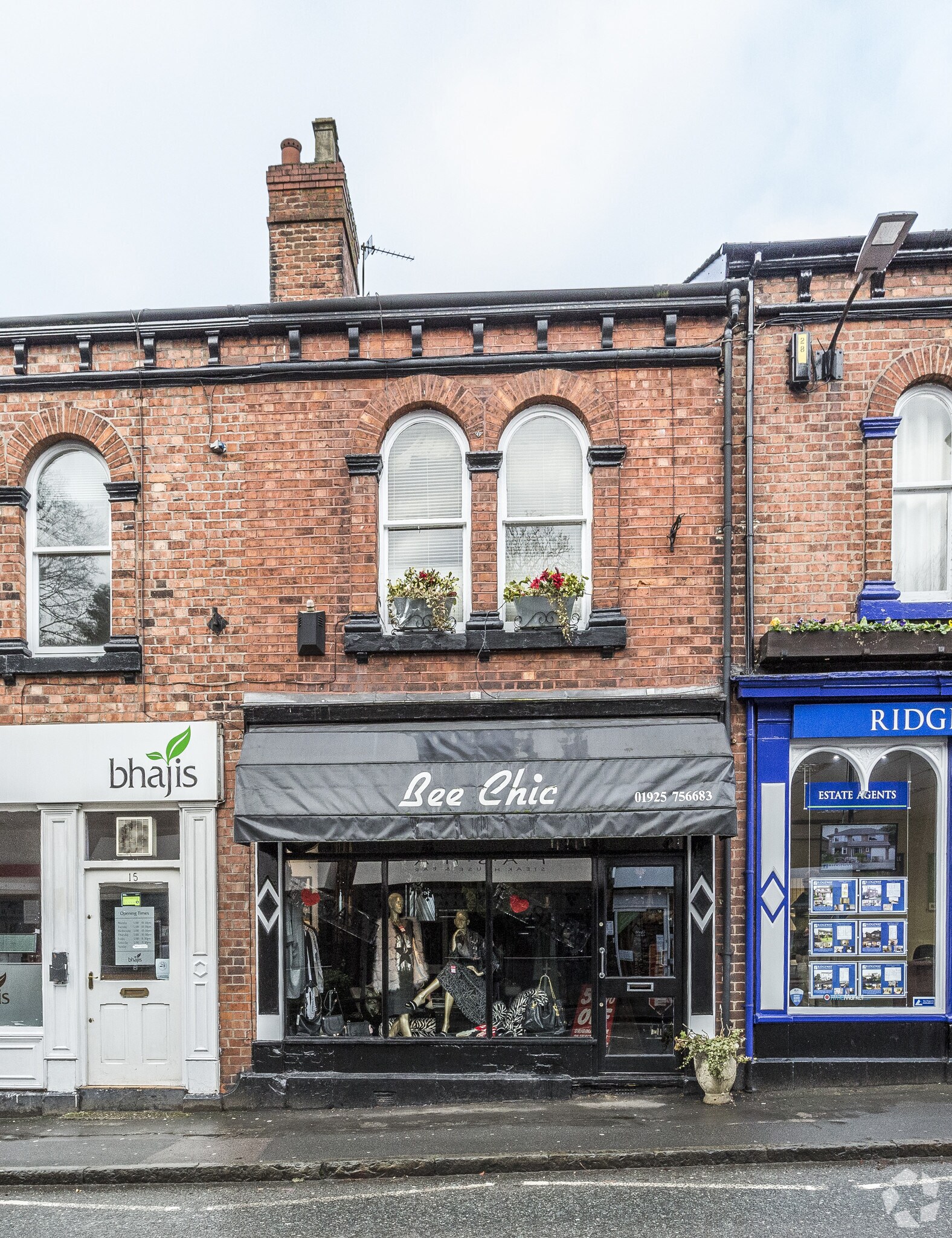 17 The Cross, Lymm for sale Primary Photo- Image 1 of 1