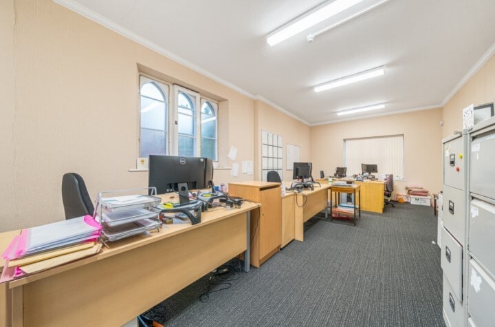 27-31 Northgate, Sleaford to rent - Interior Photo - Image 2 of 5