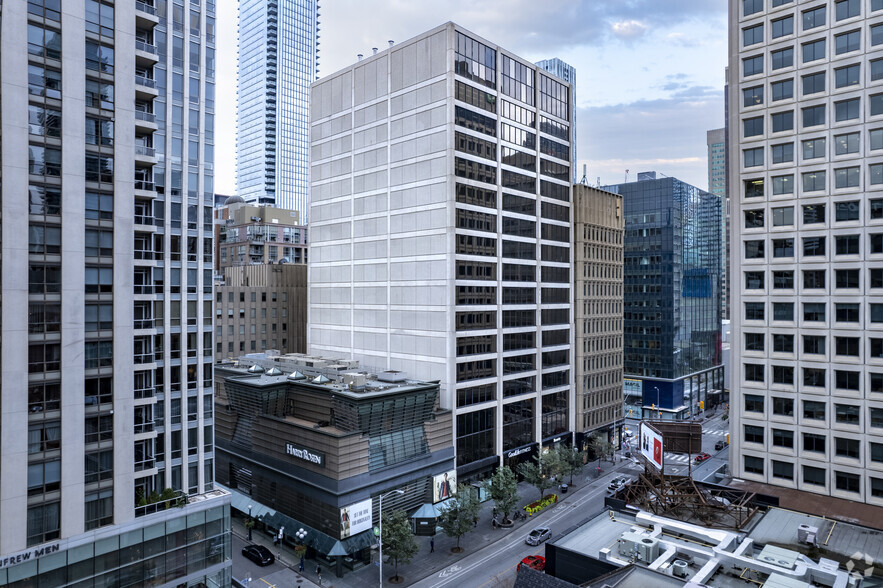 80 Bloor St W, Toronto, ON for sale - Primary Photo - Image 1 of 1