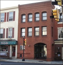 2 E Court St, Doylestown, PA for sale Primary Photo- Image 1 of 1