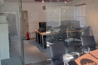 55 High St, Marlow to rent Interior Photo- Image 2 of 4