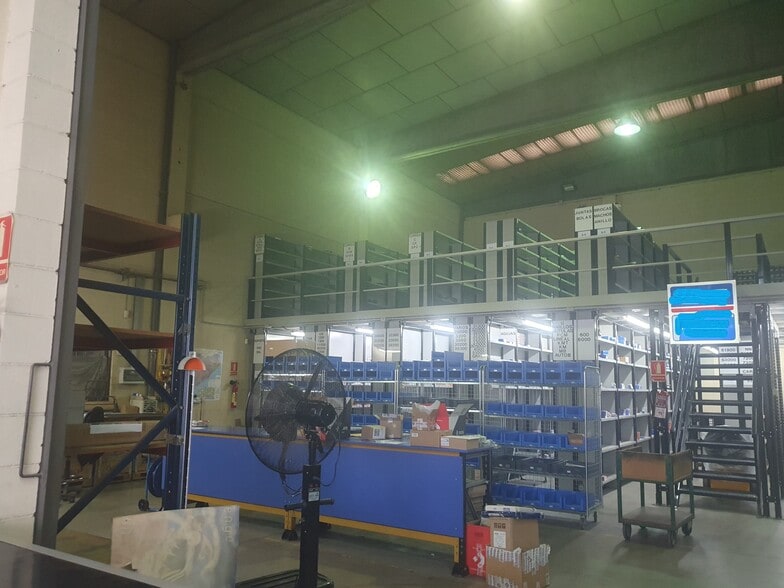 Industrial in L'Hospitalet de Llobregat, Barcelona to rent - Interior Photo - Image 3 of 6