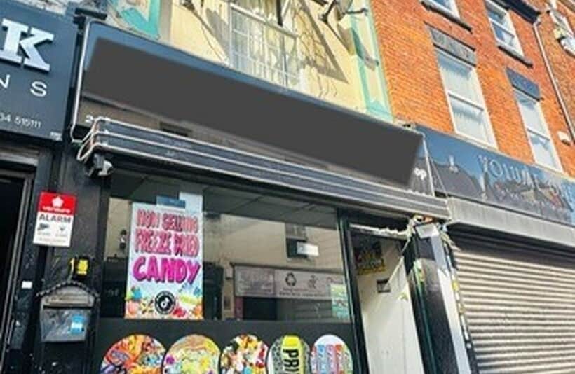 218 Wolverhampton St, Dudley to rent Building Photo- Image 1 of 5