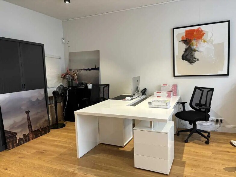 Office in Bordeaux to rent - Interior Photo - Image 3 of 5