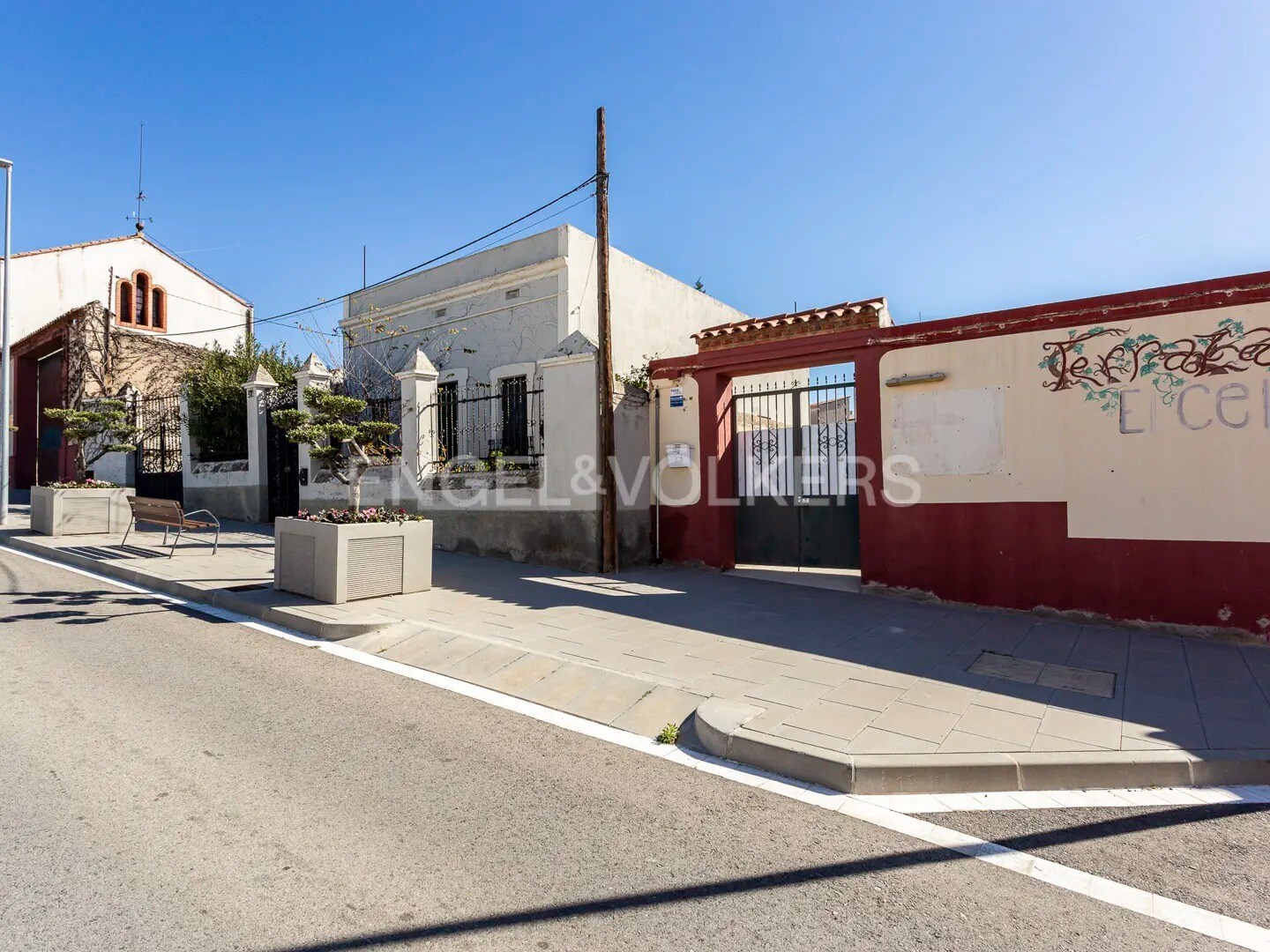 Carrer Sant Cristòfol, 1, La Secuita, Tarragona for sale Primary Photo- Image 1 of 4