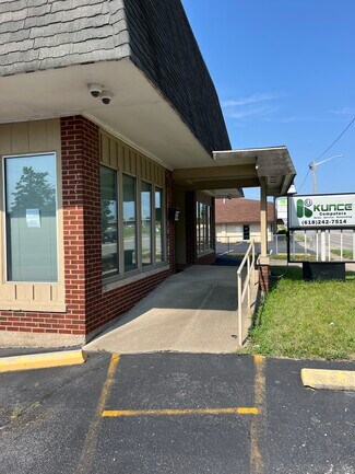 More details for 2409 Broadway St, Mount Vernon, IL - Office/Retail for Rent