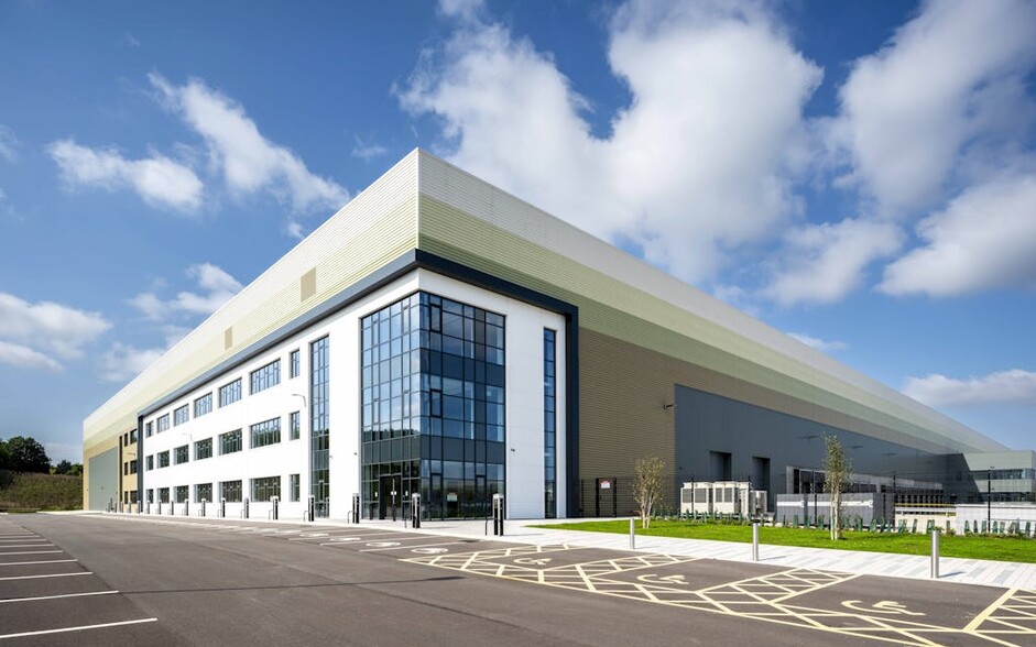 Chippenham Rd, Chippenham to rent - Building Photo - Image 2 of 6