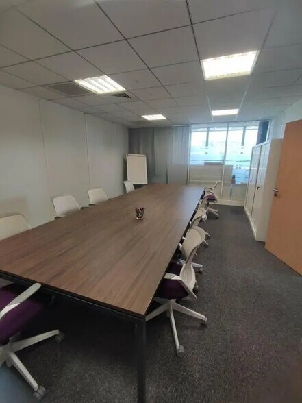 Office in Rouen to rent - Primary Photo - Image 3 of 8