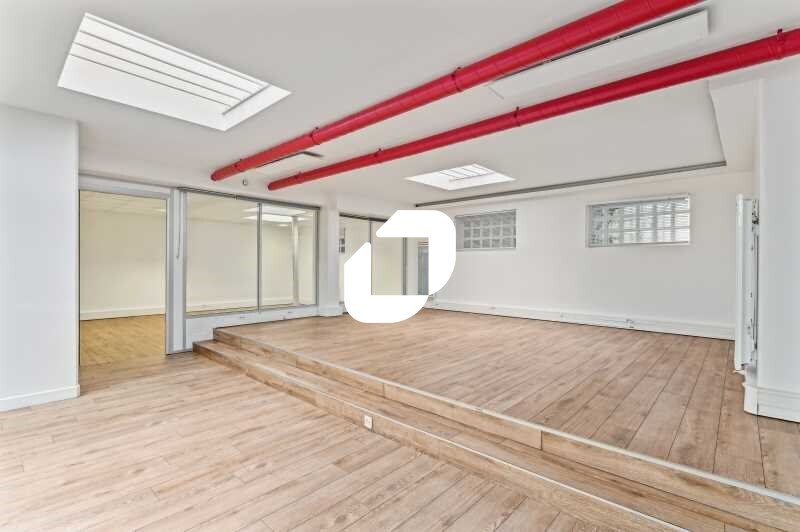 Office in Courbevoie for sale - Building Photo - Image 3 of 16