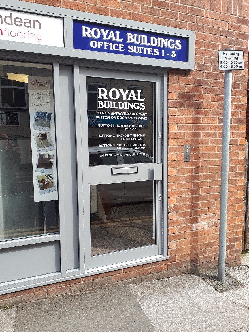 8 Pickford St, Macclesfield to rent Building Photo- Image 1 of 7