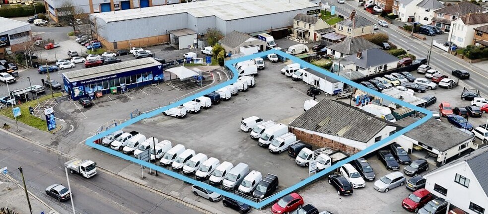 522 Ringwood Rd, Poole to rent - Aerial - Image 1 of 4