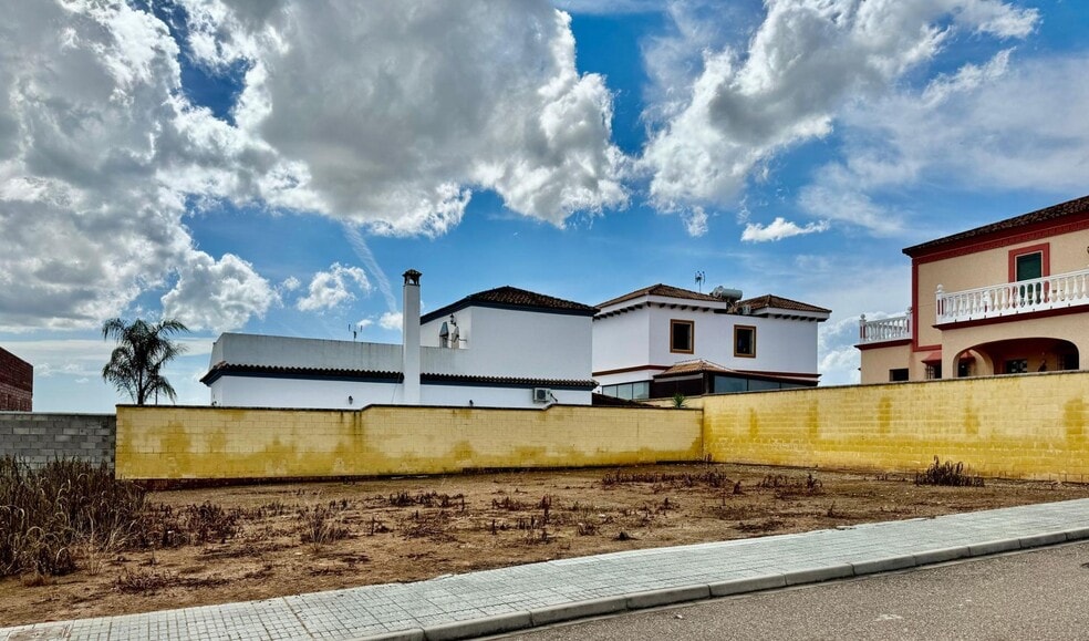 Calle Romero, 25, Cantillana, Sevilla for sale - Building Photo - Image 2 of 5