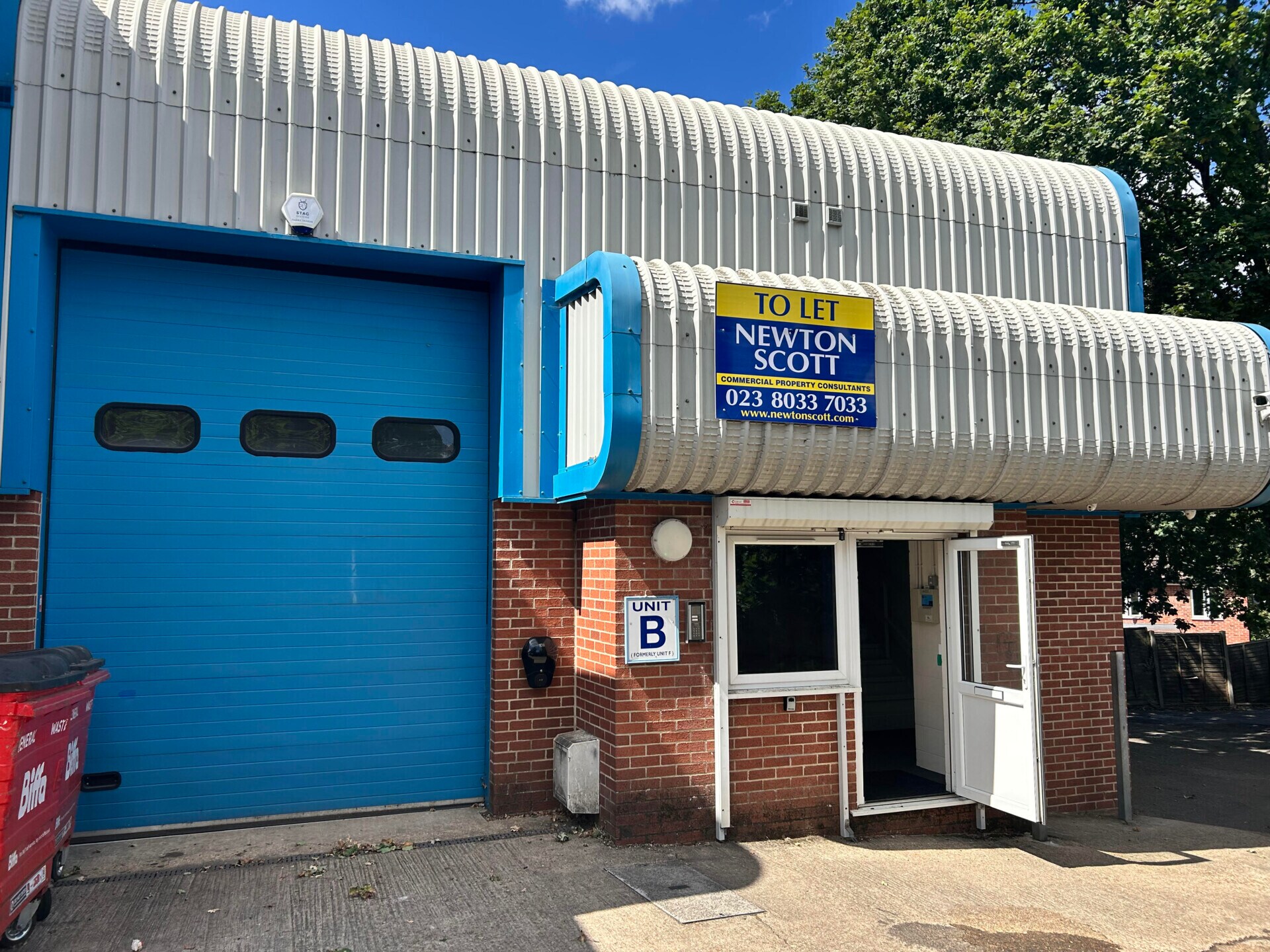 1 School Ln, Eastleigh to rent Building Photo- Image 1 of 2