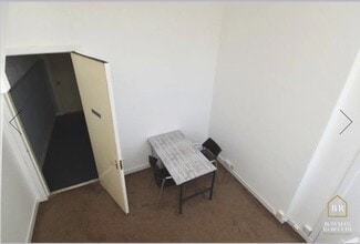 27-31 West Stewart St, Greenock to rent Interior Photo- Image 2 of 7