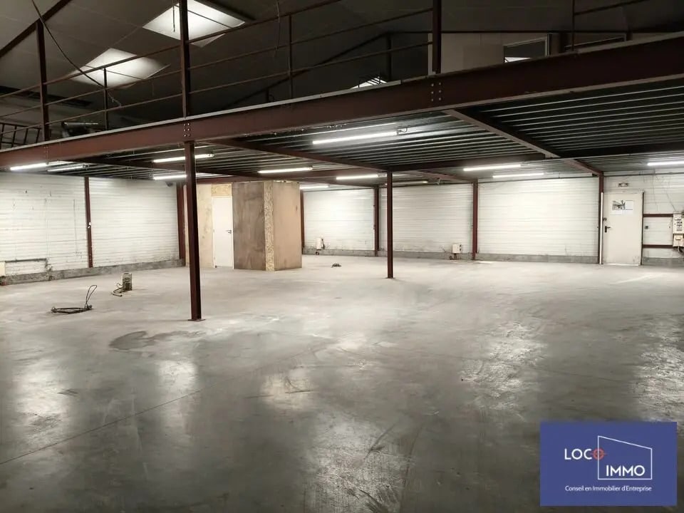 Vente Local d'activités 640 m² - Photo 1