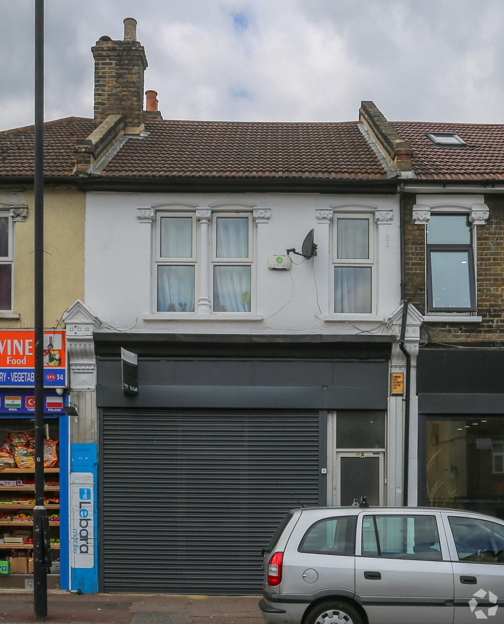 32 Vicarage Ln, London to rent Primary Photo- Image 1 of 5