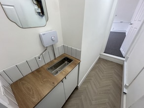Ashleigh Way, Plymouth to rent Interior Photo- Image 2 of 5
