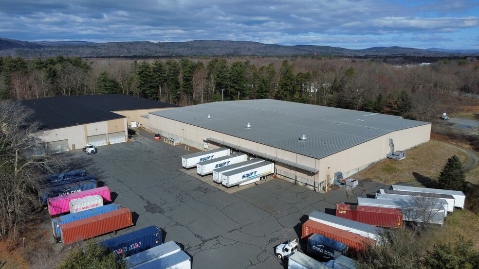 14 Industrial Dr W, South Deerfield, MA for rent - Building Photo - Image 3 of 21