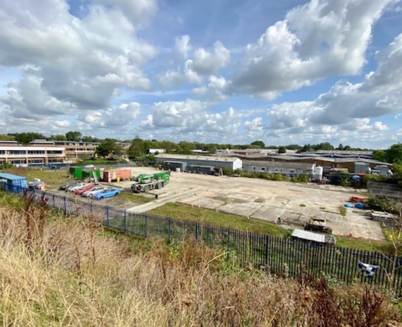 11 Hambridge Ln, Newbury to rent Building Photo- Image 1 of 5