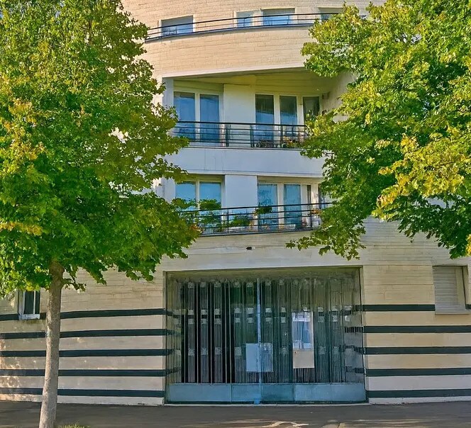 Location Bureaux 58 m² à 223 m² - Photo 1