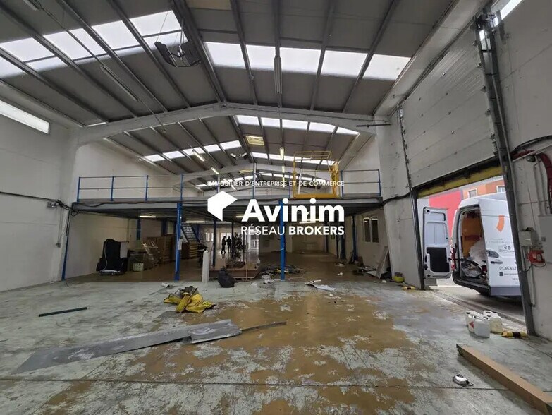 Industrial in Argenteuil to rent - Interior Photo - Image 2 of 8
