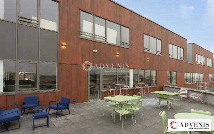 Location Bureaux 70 m² à 3 784 m² - Photo 1