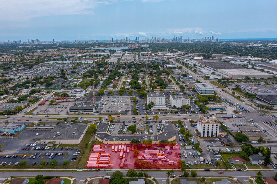 18352 2nd ave, Miami Gardens, FL for rent - Primary Photo - Image 1 of 10