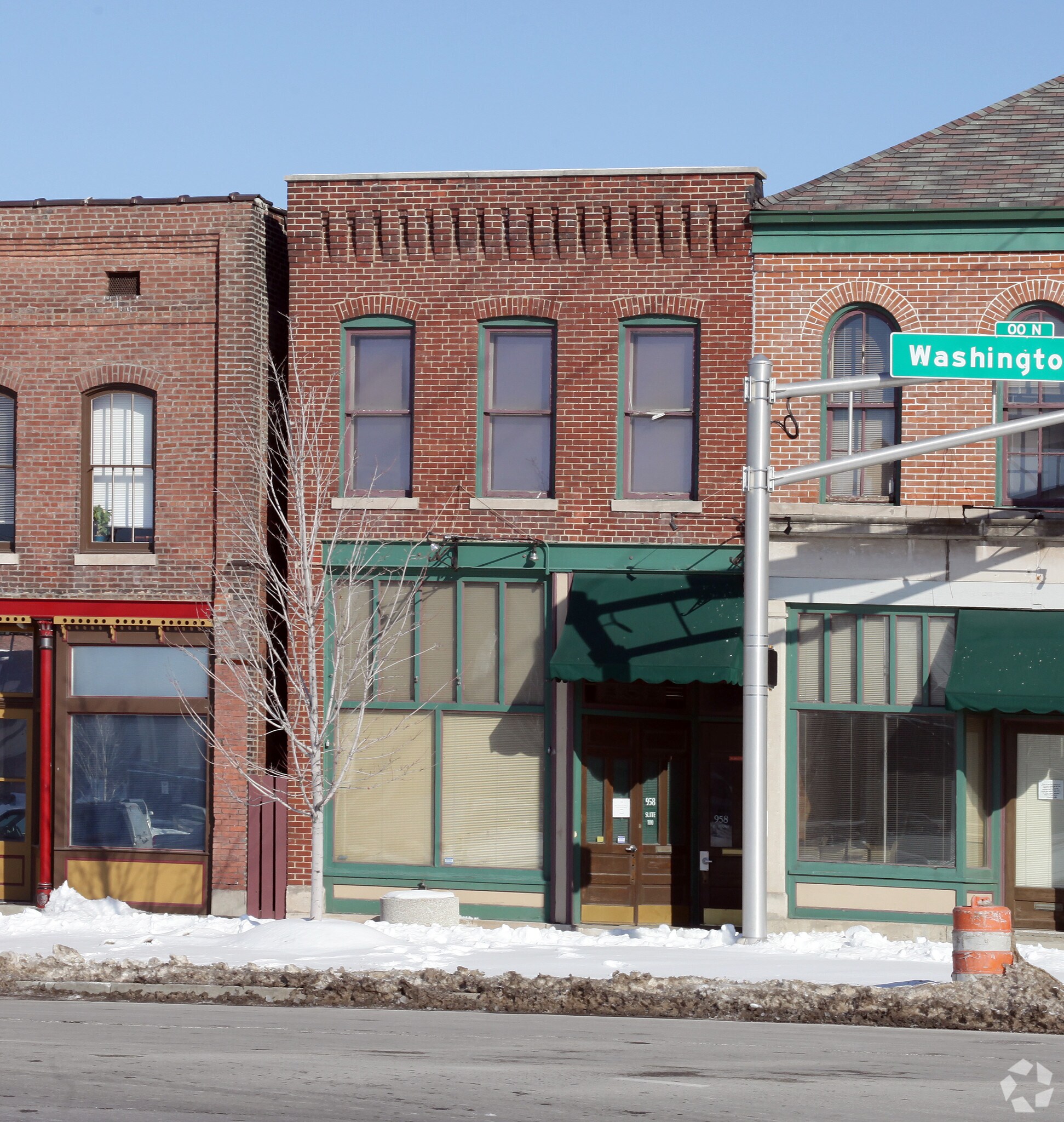 958 E Washington St, Indianapolis, IN to rent Primary Photo- Image 1 of 4