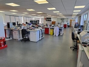 Thurleigh Rd, Thurleigh to rent Interior Photo- Image 1 of 3