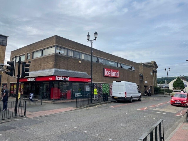 More details for 28-44 New St, Mold - Office to Rent