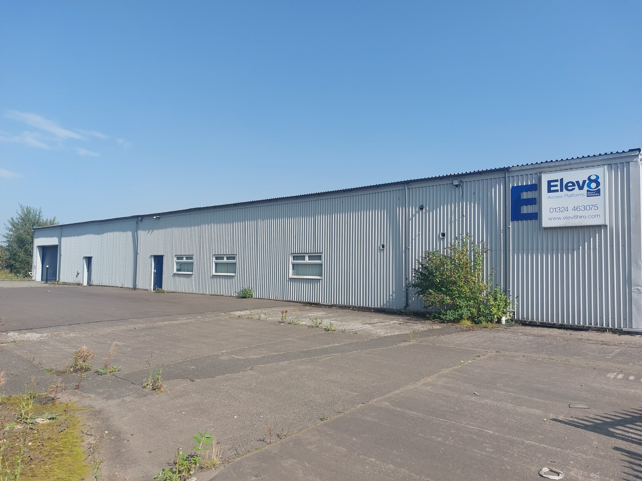 Lochlands Loan, Larbert to rent Building Photo- Image 1 of 5