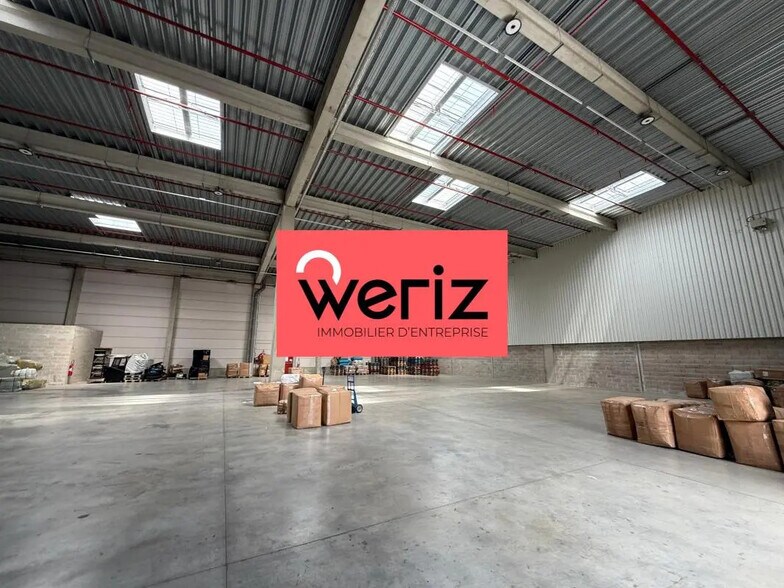 Industrial in Marseille to rent - Interior Photo - Image 1 of 10