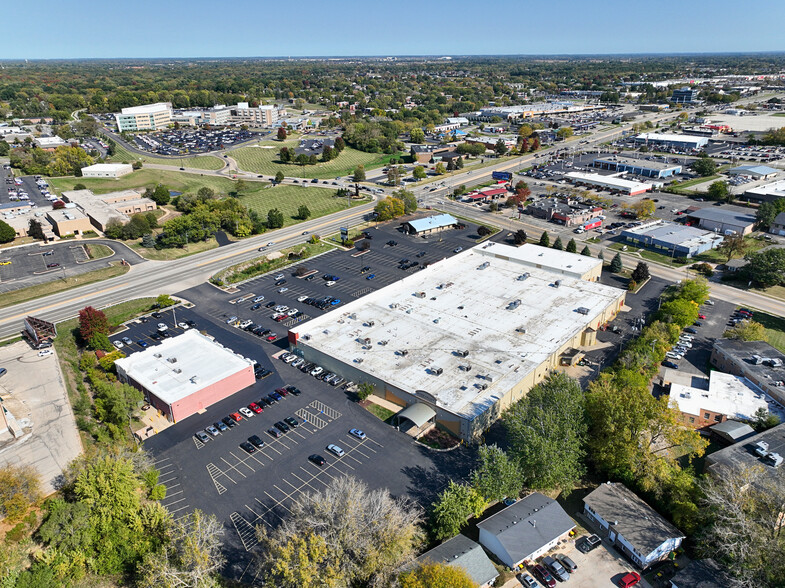 5400 E State St, Rockford, IL for rent - Building Photo - Image 2 of 6