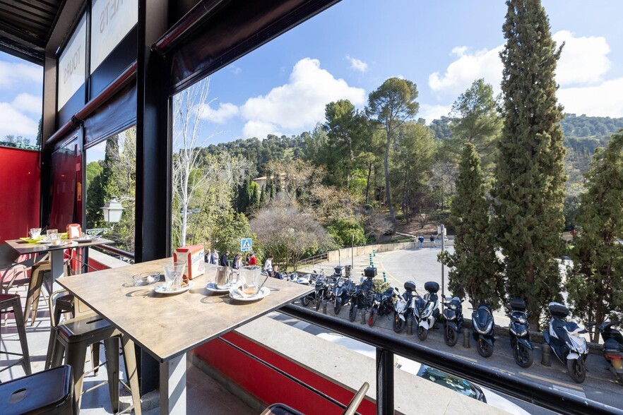 Paseo de la Sabica, 28, Granada, Granada for sale - Building Photo - Image 1 of 29