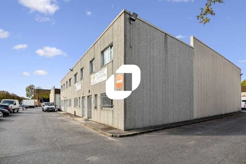 Light Industrial in Grigny to rent Building Photo- Image 1 of 13