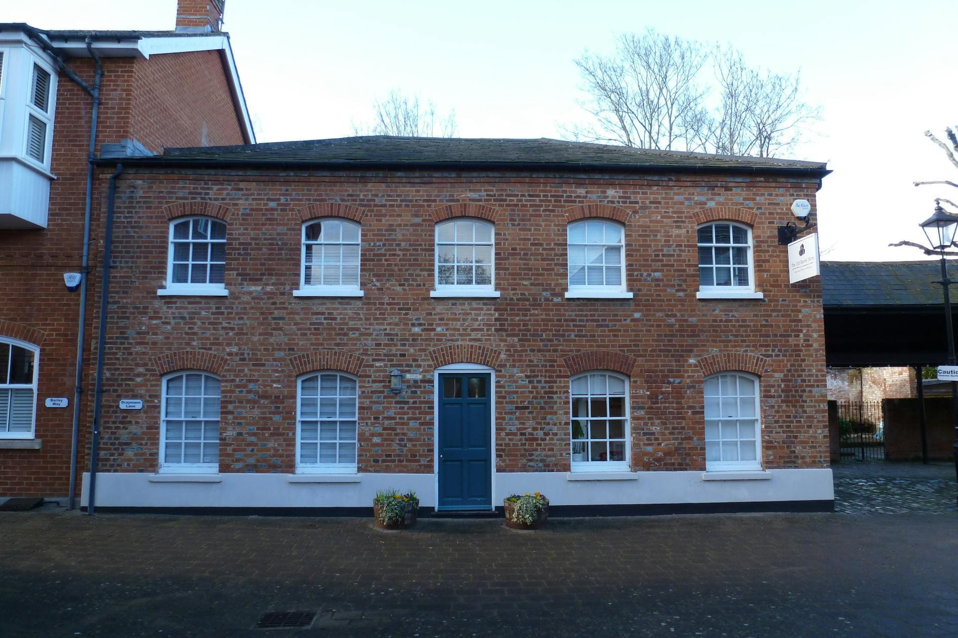 Draymans Ln, Marlow to rent Building Photo- Image 1 of 6